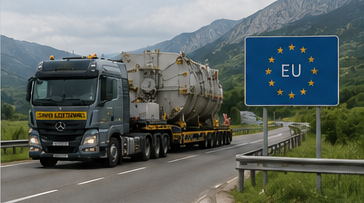 Europeisk specialtransportkonvoj som flyttar överdimensionerat industrigods mellan länder