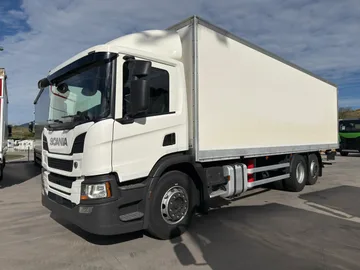 Transportör Lastbil Scania P360 i Vena Österrike